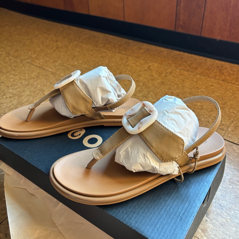 Brand New Olukai La’i T-Bar Sandals - NWT, NIB